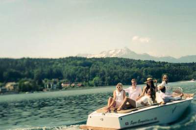 Yacht Hotel Velden mit eigener Marina